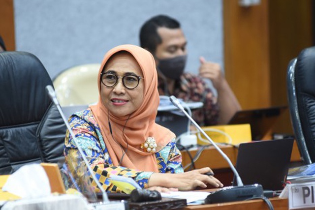 Usulan Guru Honorer Senior Diangkat Menjadi PNS Usulan Guru Honorer Senior Diangkat Menjadi PNS