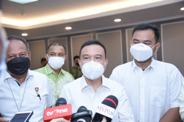 DPR, Polri dan Elemen Mahasiswa Kolaborasi Program Vaksinasi DPR, Polri dan Elemen Mahasiswa Kolaborasi Program Vaksinasi