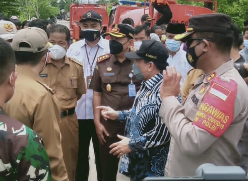 Ketua DPRD Kabupaten Bekasi Serius Selidiki Pencemaran Sungai Cilemahabang Ketua DPRD Kabupaten Bekasi Serius Selidiki Pencemaran Sungai Cilemahabang