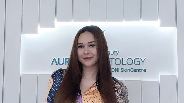 Pesonanya Aura Kasih Terpancar dan Tidak Sirna Dibuktikan dari Foto-fotonya Pesonanya Aura Kasih Terpancar dan Tidak Sirna Dibuktikan dari Foto-fotonya