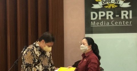 Airlangga Berencana Akan ada Pertemuan Dengan Puan Maharani Airlangga Berencana Akan ada Pertemuan Dengan Puan Maharani