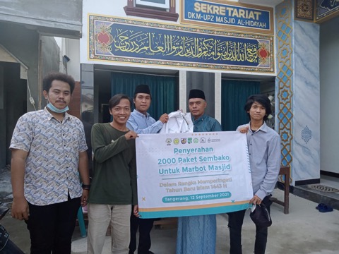 2000 Paket Sembako untuk Marbot Masjid se-Kota Tangerang 2000 Paket Sembako untuk Marbot Masjid se-Kota Tangerang