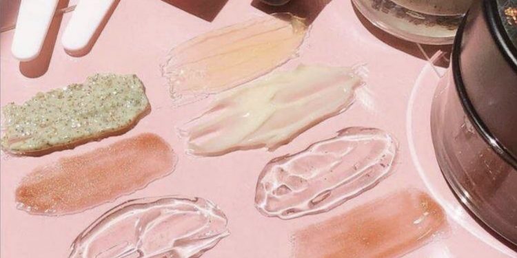 Menggunakan Skincare Sangat Penting Bagi Wajah Anda Menggunakan Skincare Sangat Penting Bagi Wajah Anda