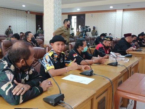 Plt Bupati Bekasi Berjanji Selesaikan Persoalan Limbah di PT Hyundai Plt Bupati Bekasi Berjanji Selesaikan Persoalan Limbah di PT Hyundai
