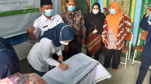 LKC Dompet Dhuafa Jakarta Memperingati Hari Gizi Nasional LKC Dompet Dhuafa Jakarta Memperingati Hari Gizi Nasional
