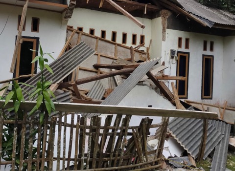 Terbaru Laporan BPBD, Rumah Roboh Akibat Gempa M 6,7 di Wilayah Banten Terbaru Laporan BPBD, Rumah Roboh Akibat Gempa M 6,7 di Wilayah Banten