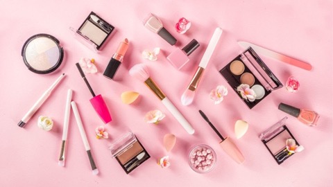 Ingin Tampil Cantik, Kamu Harus Tahu Ada Kesalahan Bermakeup Bagi Pemula Ingin Tampil Cantik, Kamu Harus Tahu Ada Kesalahan Bermakeup Bagi Pemula