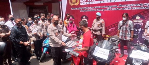 Merasa Kehilangan Motor, Kapolres Metro Bekasi: Harus memiliki Identitas Kepemilikan yang Sah Merasa Kehilangan Motor, Kapolres Metro Bekasi: Harus memiliki Identitas Kepemilikan yang Sah