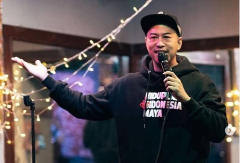 Komika Pandji Pragiwaksono, Komentari Himbauan MUI Bekasi di Twitter Komika Pandji Pragiwaksono, Komentari Himbauan MUI Bekasi di Twitter