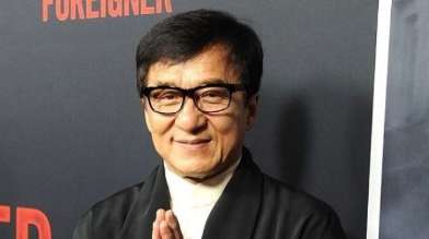 Jackie Chan Sumbang Alat Medis Usai Hongkong Alami Lonjakan Kasus COVID-19 Jackie Chan Sumbang Alat Medis Usai Hongkong Alami Lonjakan Kasus COVID-19