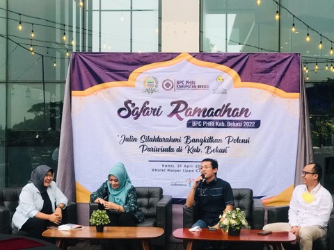 DPRD Jabar Minta Pemkab Mampu Dongkrak PAD Hotel dan Restoran di Bekasi DPRD Jabar Minta Pemkab Mampu Dongkrak PAD Hotel dan Restoran di Bekasi