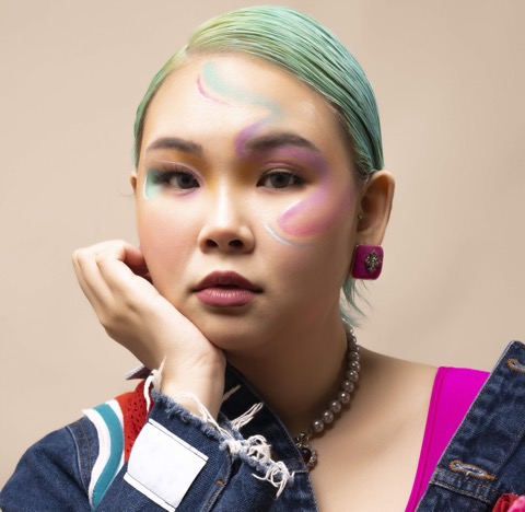 Dennise Rilis Lagu Perdana Berjudul “Invicible Next To You” Dennise Rilis Lagu Perdana Berjudul “Invicible Next To You”
