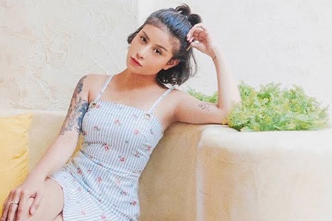 Netizen Banyak membahas Soal Circle Pertemanan Awkarin Netizen Banyak membahas Soal Circle Pertemanan Awkarin