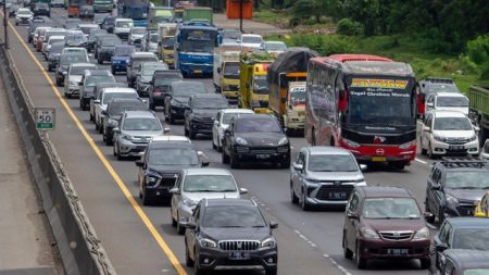 Catat! Hari Ini Ganjil Genap di Jakarta Ditiadakan Catat! Hari Ini Ganjil Genap di Jakarta Ditiadakan