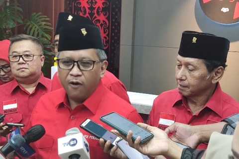 Partai Politik Gencar Melakukan Manuver, Sekjen PDIP: Kami Tidak Tergoda Partai Politik Gencar Melakukan Manuver, Sekjen PDIP: Kami Tidak Tergoda