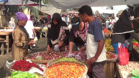 Harga Cabai di Cikarang Terasa Pedas Harga Cabai di Cikarang Terasa Pedas