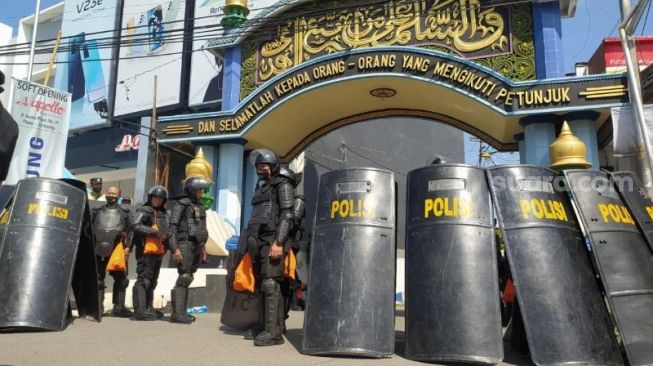 Anggota DPR RI Mendukung Langkah Kemenag Cabut Izin Ponpes Shiddiqiyyah Anggota DPR RI Mendukung Langkah Kemenag Cabut Izin Ponpes Shiddiqiyyah