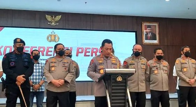Kapolri: Tidak Ditemukan Fakta Peristiwa Tembak-menembak Kapolri: Tidak Ditemukan Fakta Peristiwa Tembak-menembak