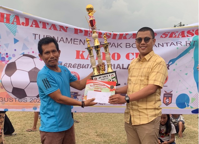 Pemuda Kaliabang Tengah Sukses Gelar Turnamen Sepak Bola Pemuda Kaliabang Tengah Sukses Gelar Turnamen Sepak Bola
