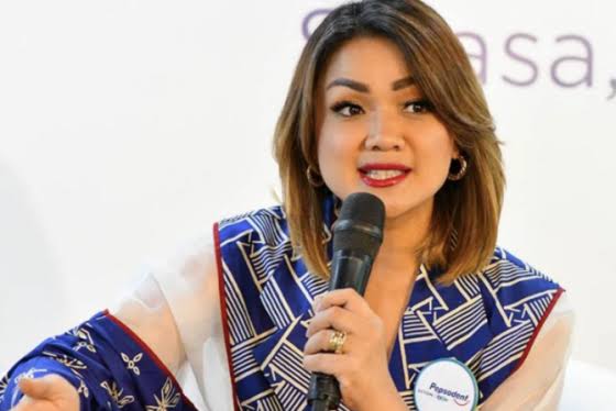 Nirina Zubir Memiliki Trik Dalam Mengajak Anak-anaknya Nirina Zubir Memiliki Trik Dalam Mengajak Anak-anaknya