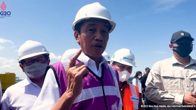 Kabupaten Bekasi Dalam Derita, Warga Minta Perbaiki Jalan Rusak ke Presiden Jokowi Kabupaten Bekasi Dalam Derita, Warga Minta Perbaiki Jalan Rusak ke Presiden Jokowi