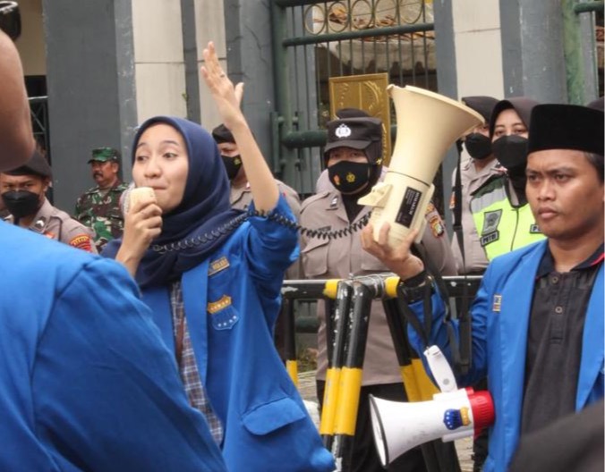 BBM Naik Kopri PMII Bekasi Tuntut Pemkab Lindungi Kehidupan Rakyat BBM Naik Kopri PMII Bekasi Tuntut Pemkab Lindungi Kehidupan Rakyat