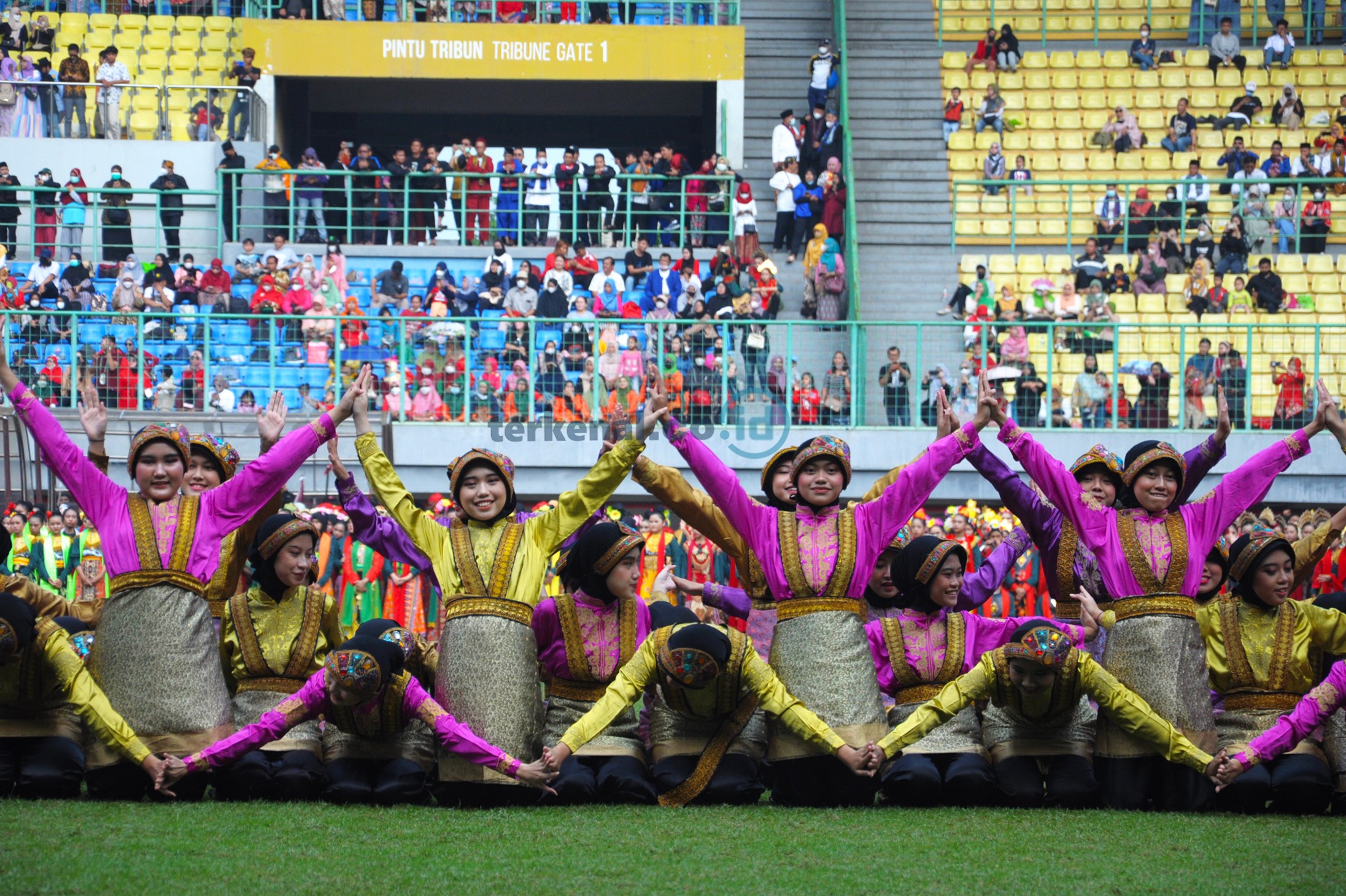 FOTO: Semarak Pesona Nusantara Kota Bekasi Keren 8 44DEC291 6665 43FF 9FAF 8EA7D8AA2C53