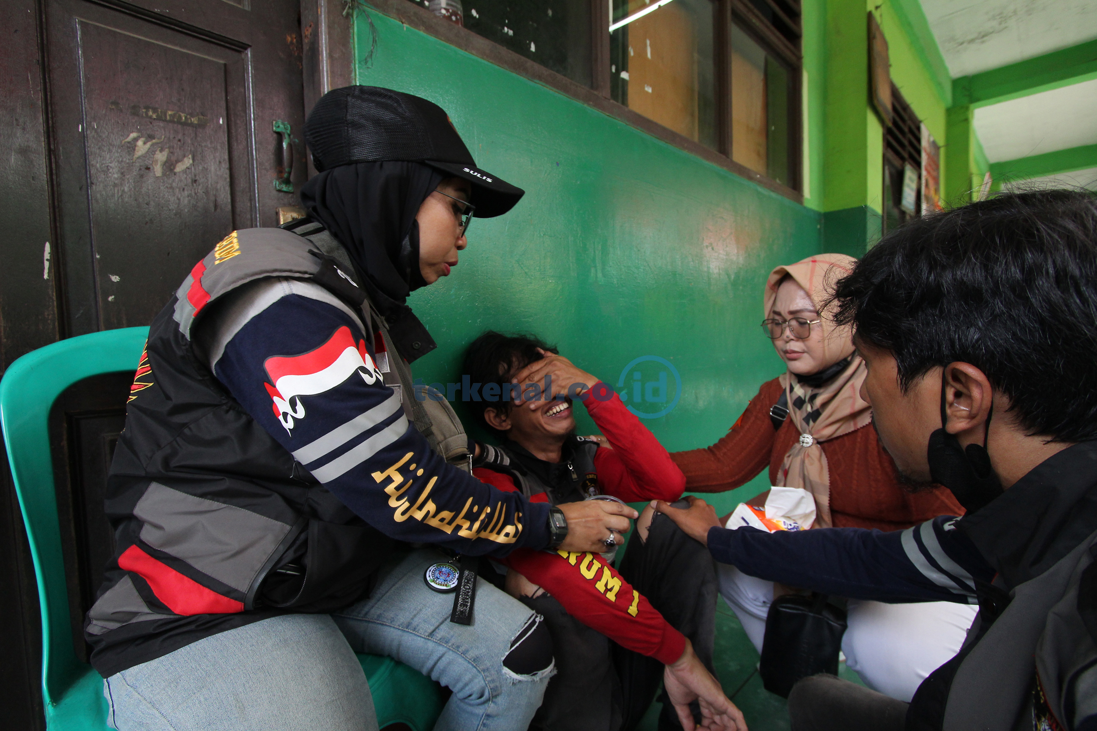 FOTO: Suasana Duka Cita SDN Kota Baru II dan III Seusai Kecelakaan Tragis 10 454BCDE3 0796 4519 BC81 1F7F956F05A0