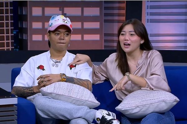 Reza Arap dan Wendy Walters menghebohkan Jagat Media Sosial Reza Arap dan Wendy Walters menghebohkan Jagat Media Sosial