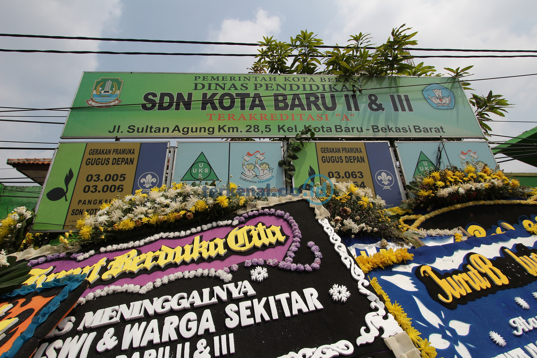 FOTO: Suasana Duka Cita SDN Kota Baru II dan III Seusai Kecelakaan Tragis 1 6B234D52 222C 481D B378 2E9752DE520F