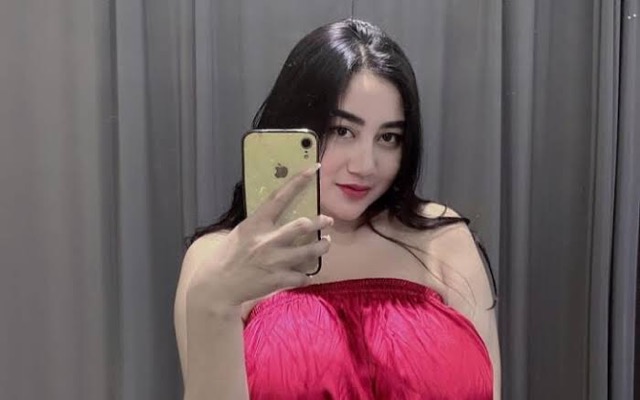 Pamela Safitri Kerap menggoda Kaum Adam Pamela Safitri Kerap menggoda Kaum Adam