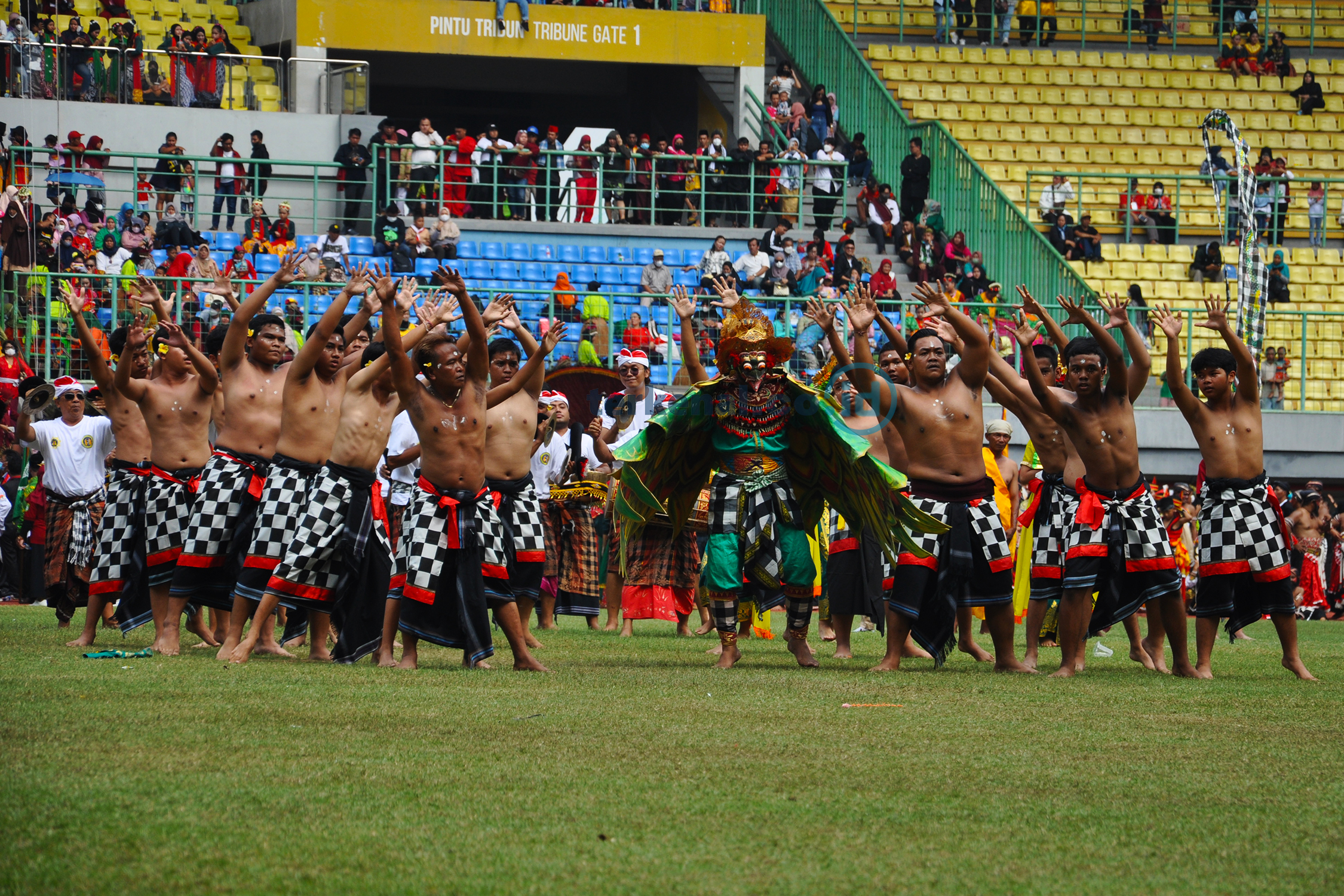 FOTO: Semarak Pesona Nusantara Kota Bekasi Keren 14 9BD19303 08FB 460F BDA1 B84154AF5820