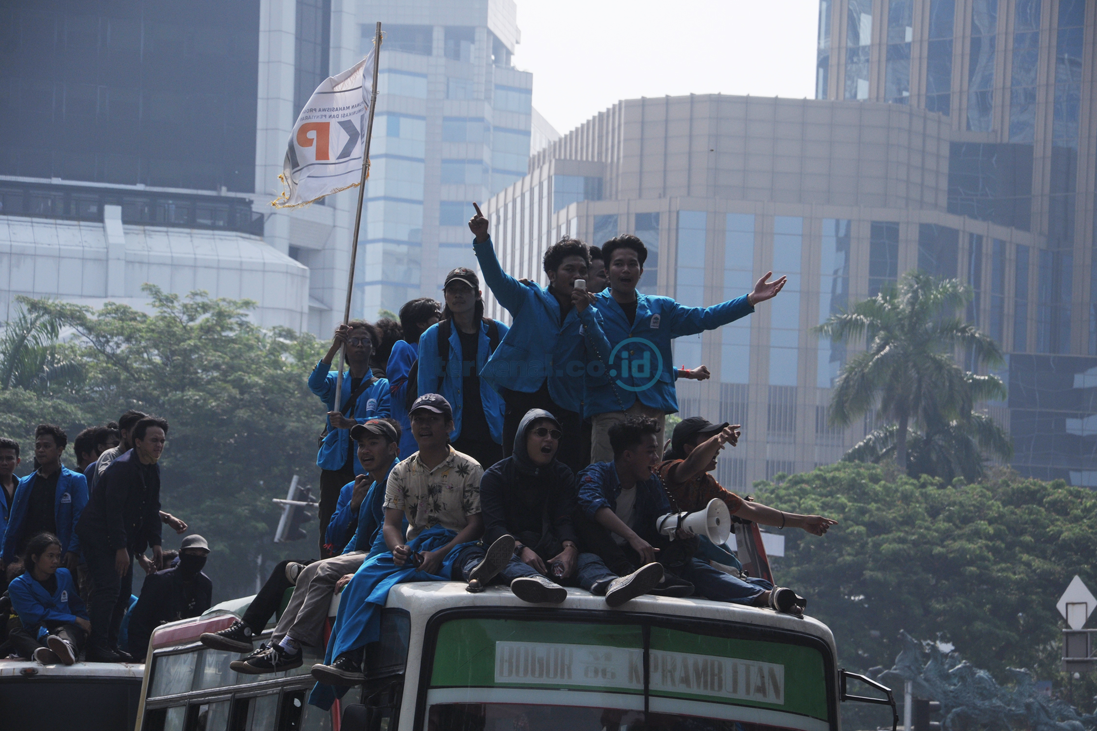 FOTO: Demo Tolak Kenaikan BBM Pelajar, Mahasiswa, Buruh Bersatu 16 A2A74037 D5E9 487E A071 F3CADA5BE4CD