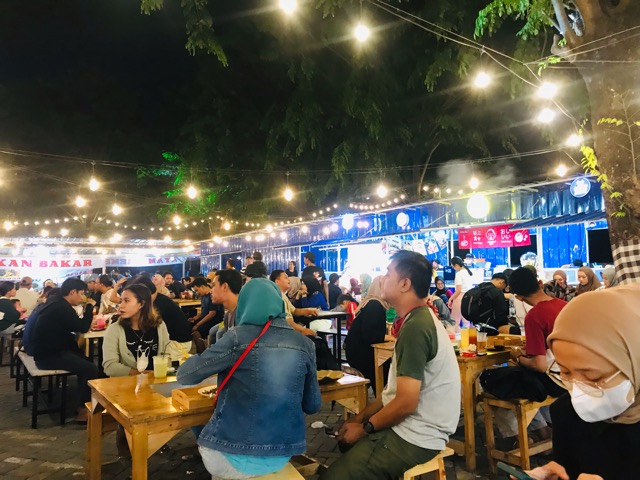 Kulineran di Keraton Area Cikarang, Tawarkan Jajanan Ekonomis dan Nyaman Kulineran di Keraton Area Cikarang, Tawarkan Jajanan Ekonomis dan Nyaman
