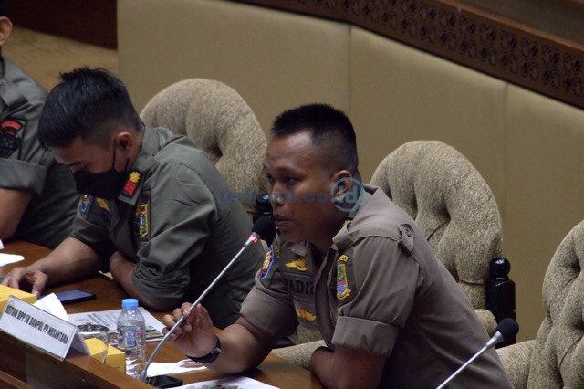 FOTO: Rapat Audiensi Elemen Tenaga Honorer Bersama Komisi II DPR RI FOTO: Rapat Audiensi Elemen Tenaga Honorer Bersama Komisi II DPR RI