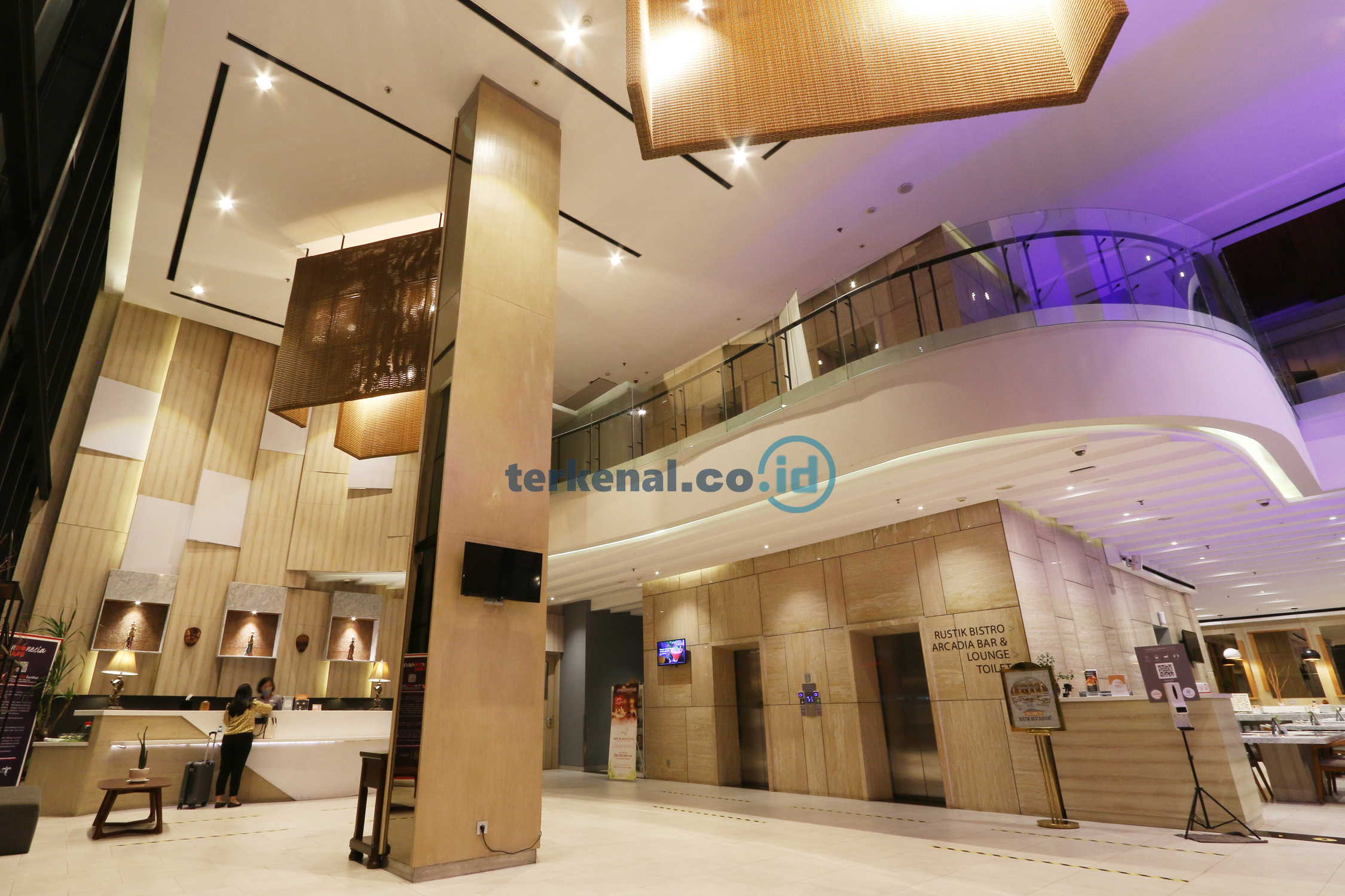 Hotel Terbaik di Cikarang yang Berkonsep Modern Industrial Urban City: Harper Cikarang Hotel Terbaik di Cikarang yang Berkonsep Modern Industrial Urban City: Harper Cikarang