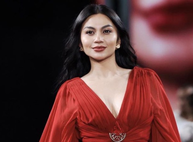 Cantiknya Ariel Tatum di Paris Fashion Week Cantiknya Ariel Tatum di Paris Fashion Week