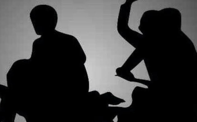 Ngeri! Ditabrak Dari Belakang, Pemotor Jadi Korban Begal di Bekasi Ngeri! Ditabrak Dari Belakang, Pemotor Jadi Korban Begal di Bekasi