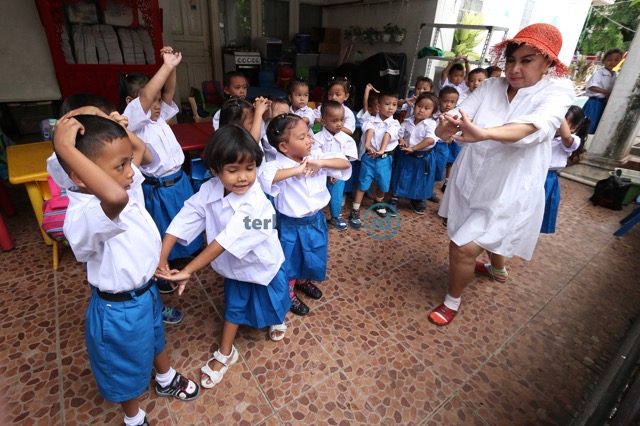 FOTO: Sekolah Darurat Kartini di Hari Guru Sedunia 2022 FOTO: Sekolah Darurat Kartini di Hari Guru Sedunia 2022