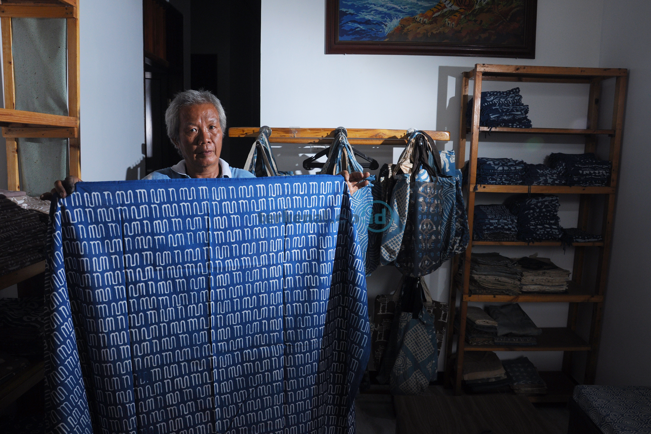 FOTO: Pembuatan Batik Cap Warna Alam 2 Cap Warna Alam Kevin MA 11