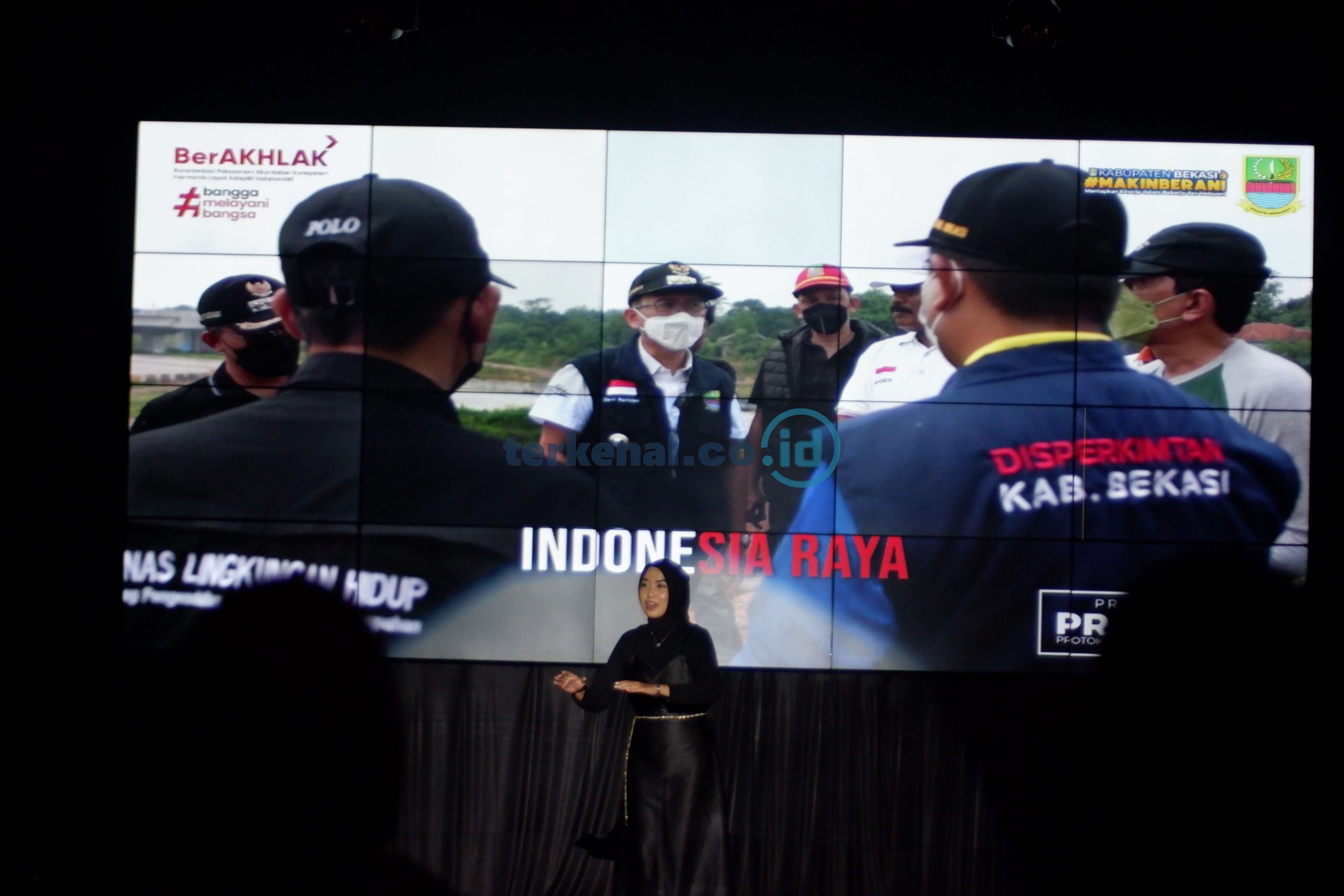 FOTO: Malam Grand Final Pemilihan Ampok Kabupaten Bekasi 2022 9 E45ADEB0 5863 4AE0 8FF1 59650EEA05BB scaled