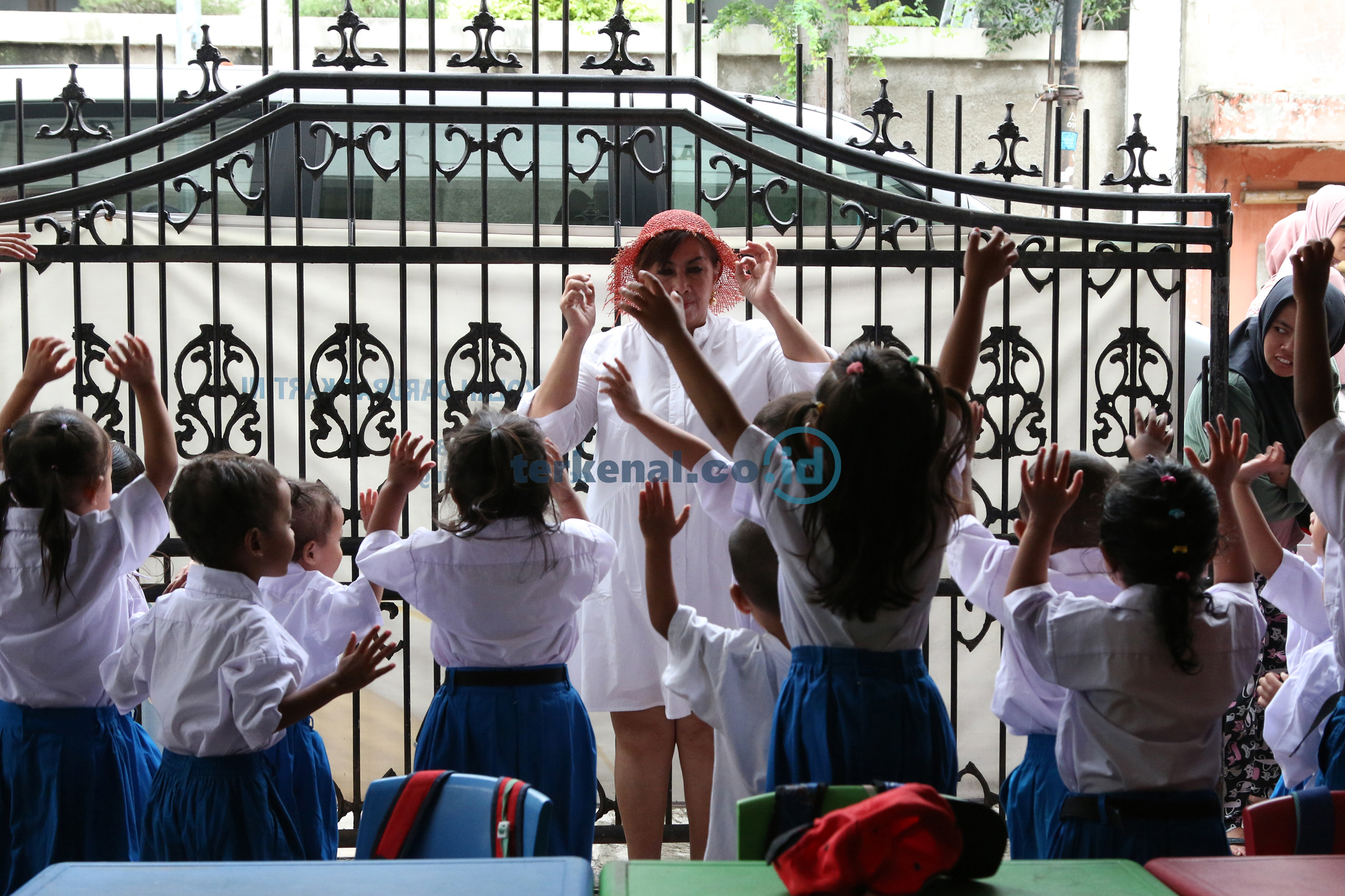 FOTO: Sekolah Darurat Kartini di Hari Guru Sedunia 2022 4 E643713C D205 43BA 9918 977D061627EB