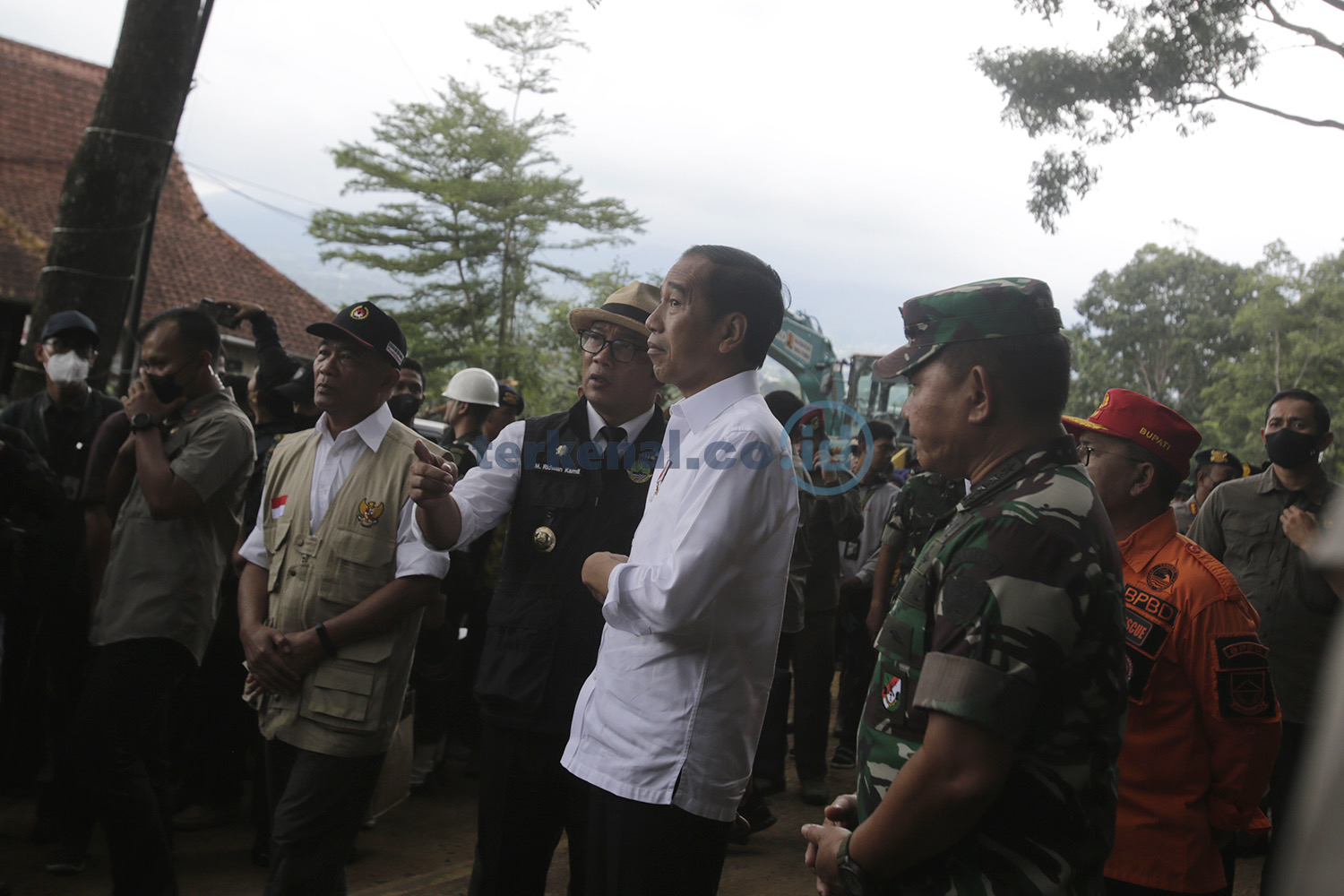 FOTO: Presiden Jokowi ke Lokasi Gempa Cianjur 1 0753CF2A 5403 45BE B433 483D489C1A37