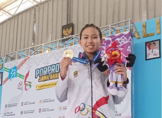 Wushu Bekasi Raih 2 Emas dan 1 Perunggu Wushu Bekasi Raih 2 Emas dan 1 Perunggu