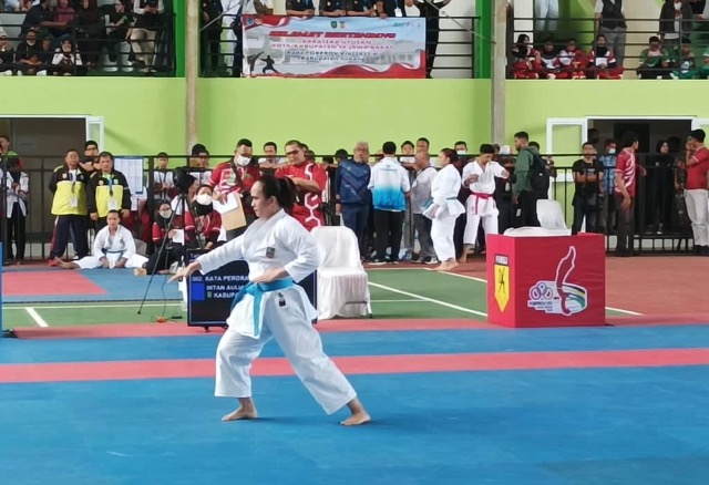 Karateka Kabupaten Bekasi Raih Medali Emas Pertama Karateka Kabupaten Bekasi Raih Medali Emas Pertama