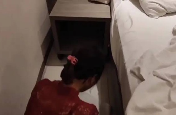 Pemeran Video Syur Kebaya Merah Ditangkap Pemeran Video Syur Kebaya Merah Ditangkap