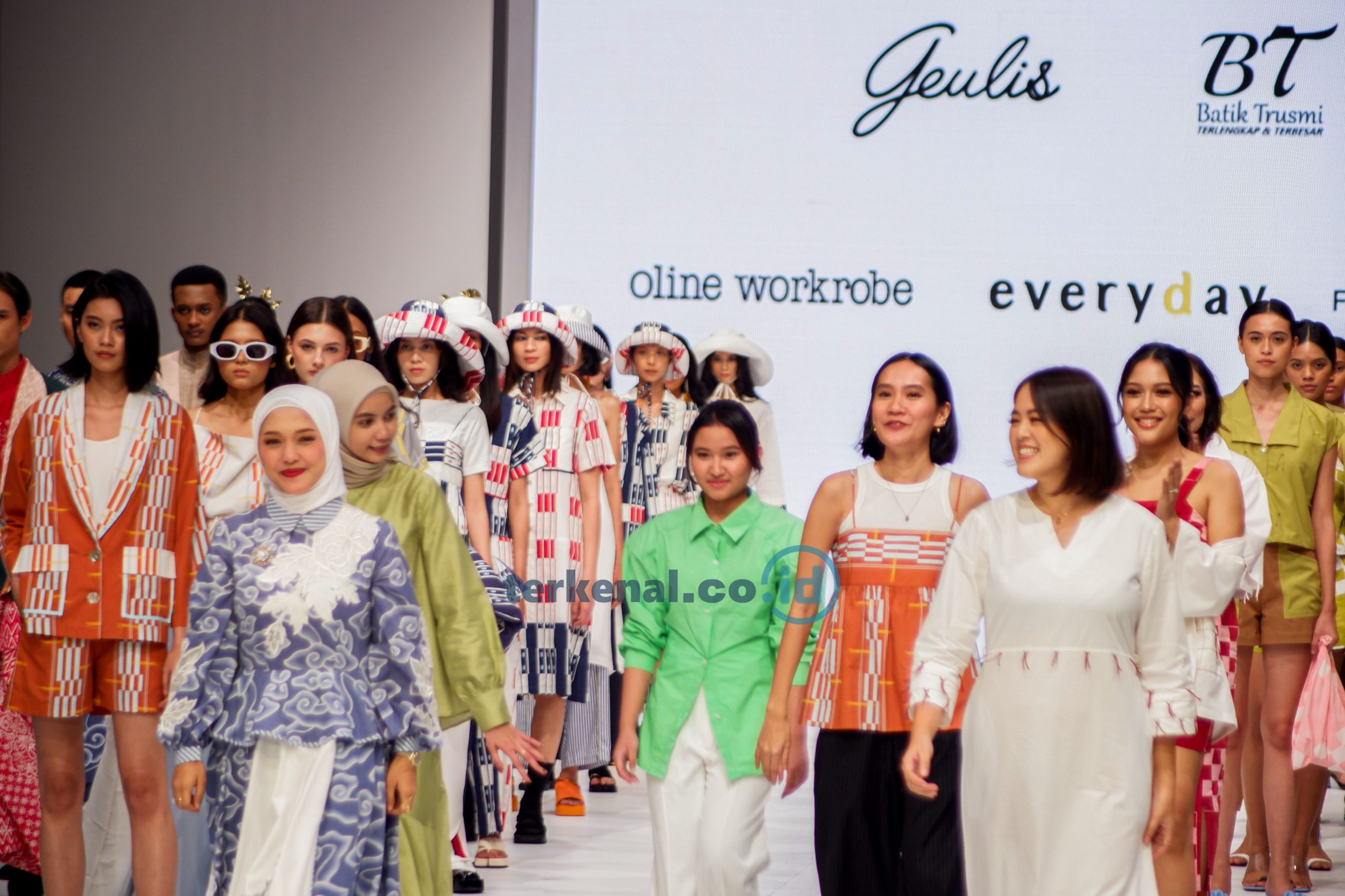FOTO: Suasana terakhir Jakarta Fashion Week FOTO: Suasana terakhir Jakarta Fashion Week