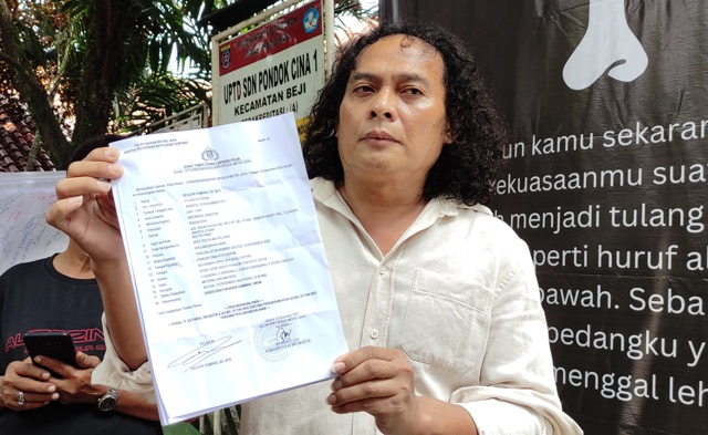 Deolipa Yumara Resmi Laporkan Walkot Depok ke Polda Metro Deolipa Yumara Resmi Laporkan Walkot Depok ke Polda Metro