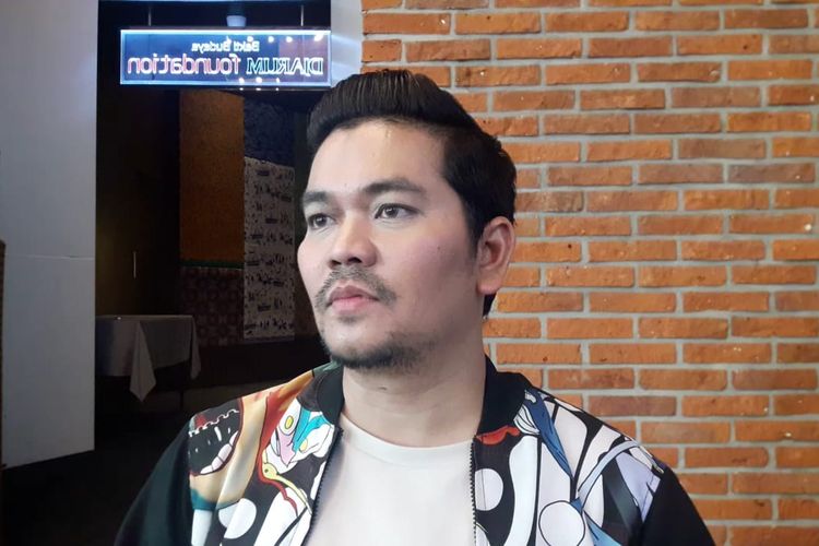 Presenter Indra Bekti Masih Menjalani Perawatan Presenter Indra Bekti Masih Menjalani Perawatan