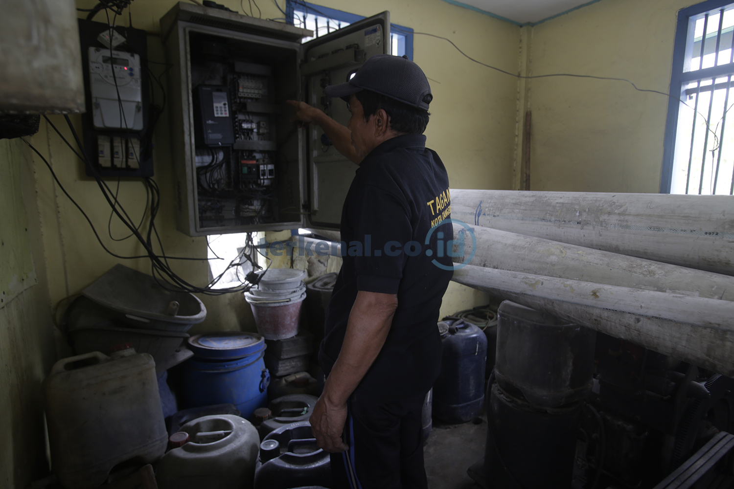 FOTO: Perawatan Rumah Pompa Antisipasi Banjir 2 Penjaga Rumah Pompa 2